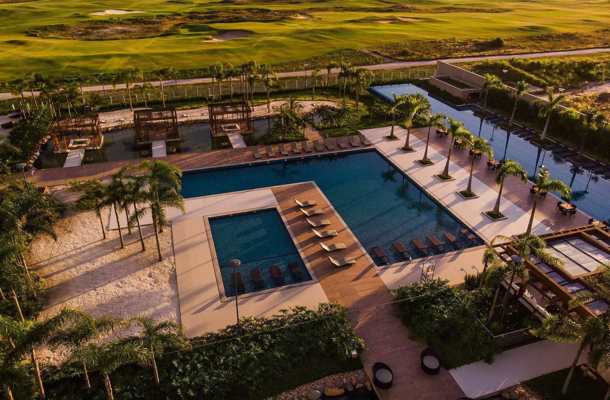 Vista aérea da piscina — Riserva Golf